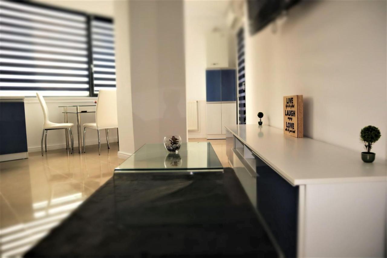 Donny Luxury Apartment Navodari Exterior photo