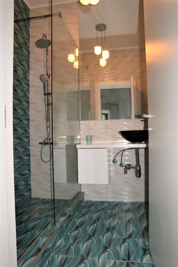 Donny Luxury Apartment Navodari Exterior photo